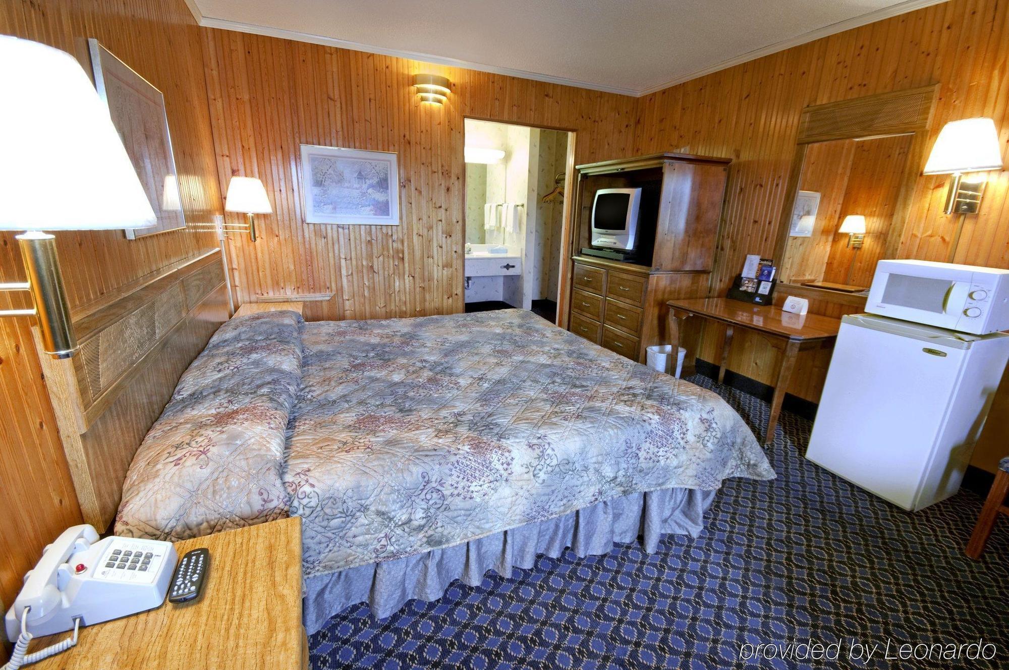 Americas Best Value Inn - Roxboro Quarto foto